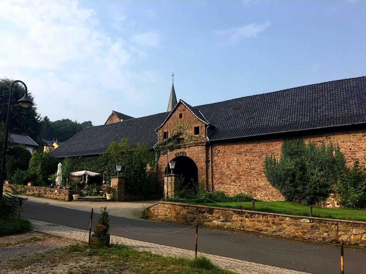 Gasthof Burg Hausen Hotel Heimbach Bagian luar foto